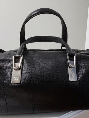 CHANEL Tote